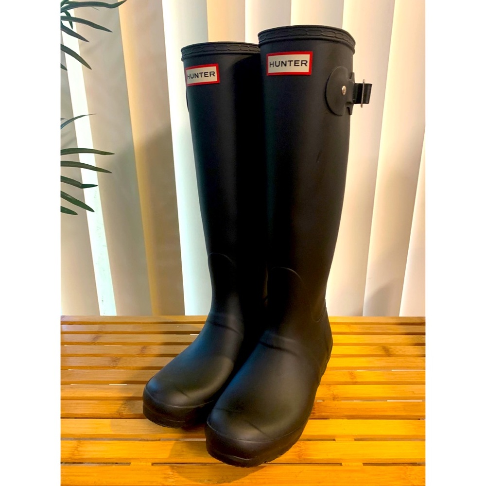 Hunter original tall rain boots size 6